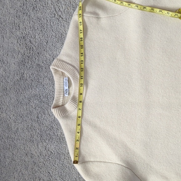 Zara Merino Wool Sweater, S-M, Color: Ecru - Picture 15 of 16